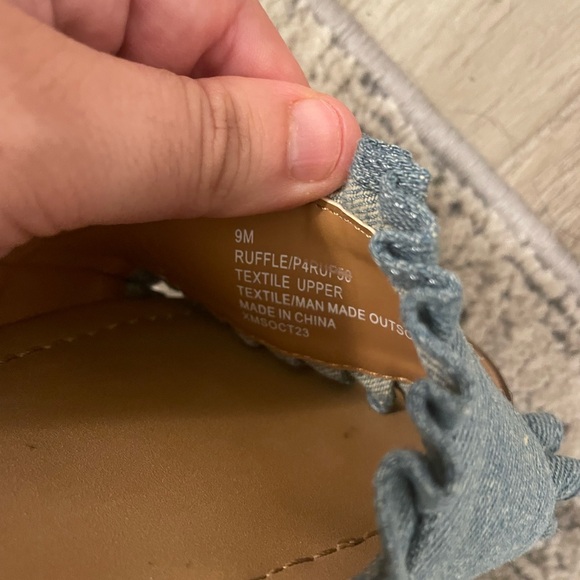 Jodie Eidel slip on ruffle sandal 8.5 - Picture 4 of 4